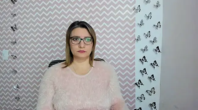 Snapshot of Amie_Adams82_ chatting on December 28, 9:08 pm Amie Adams82 online show from December 28, 9:08 pm