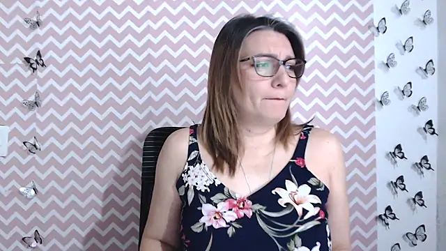 Snapshot of Amie_Adams82_ chatting on January 28, 12:36 am Amie Adams82 online show from January 28, 12:36 am