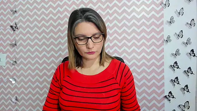 Snapshot of Amie_Adams82_ chatting on February 22, 8:31 pm Amie Adams82 online show from February 22, 8:31 pm