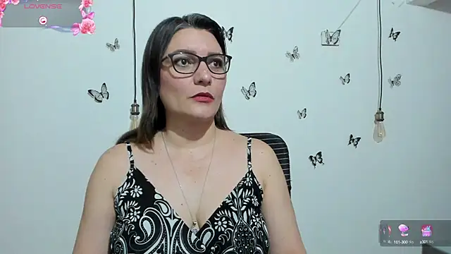 Snapshot of Amie_Adams82_ chatting on September 22, 6:32 pm Amie Adams82 online show from September 22, 6:32 pm