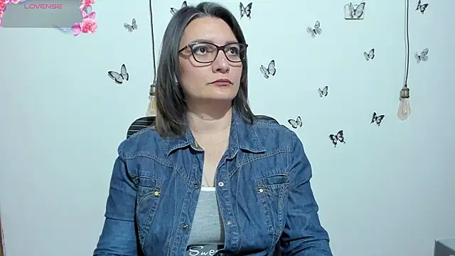 Snapshot of Amie_Adams82_ chatting on October 20, 2:50 pm Amie Adams82 online show from October 20, 2:50 pm