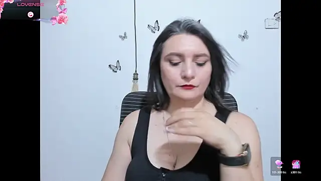 Amie Adams82  online show from July 6, 2:14 pm