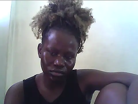 Snapshot of Sexyhotgal22 chatting on May 12, 7:27 am Sexyhotgal22 online show from May 12, 7:27 am