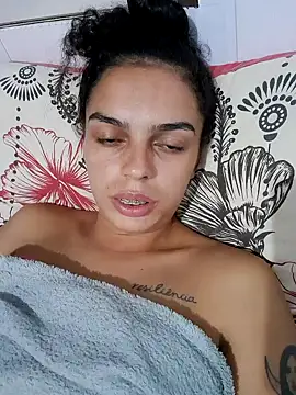 Snapshot of morenamaravilhosa chatting on February 23, 1:24 am morenamaravilhosa online show from February 23, 1:24 am