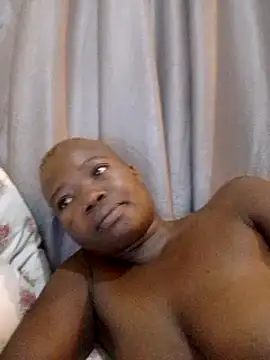 Snapshot of Yugibaby1 chatting on March 1, 3:43 am Yugibaby1 online show from March 1, 3:43 am