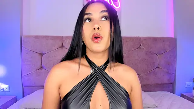 Cameliaa Smiith online show from December 28, 3:37 am