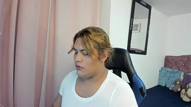 Snapshot of Margoth_Montilla chatting on February 3, 1:15 am Margoth Montilla online show from February 3, 1:15 am