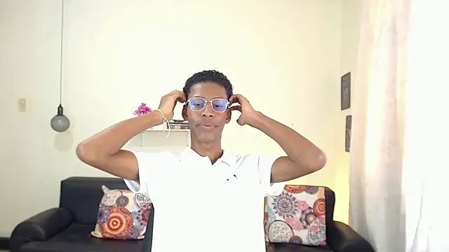 maiki18  online show from February 3, 4:52 pm