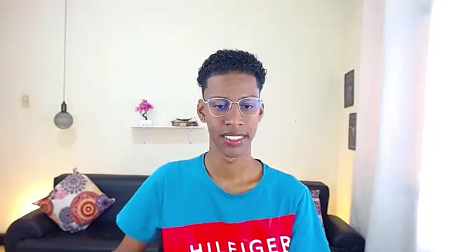 maiki18  online show from February 11, 1:51 pm