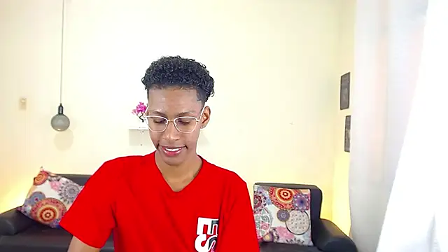 maiki18  online show from February 21, 1:55 pm