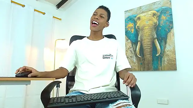 maiki18  online show from September 12, 2:06 pm