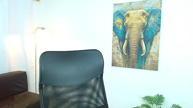 maiki18  online show from October 23, 9:02 pm