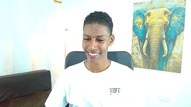 maiki18  online show from November 21, 8:51 pm