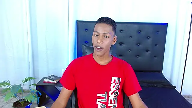 maiki18  online show from March 7, 8:39 pm