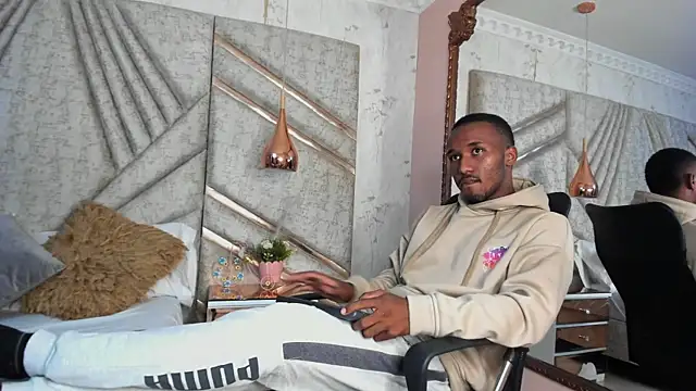 JamesParck online show from January 19, 3:42 pm