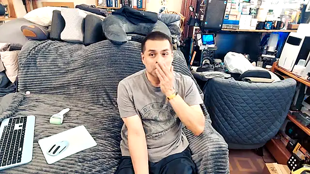 Snapshot of ClampMaster chatting on September 24, 8:01 pm ClampMaster online show from September 24, 8:01 pm