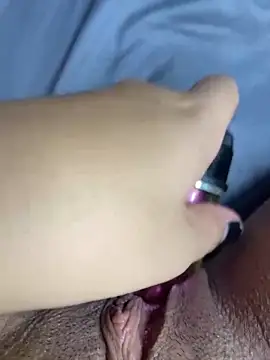 Snapshot of lili_fire69 chatting on December 2, 3:47 am lili fire69 online show from December 2, 3:47 am