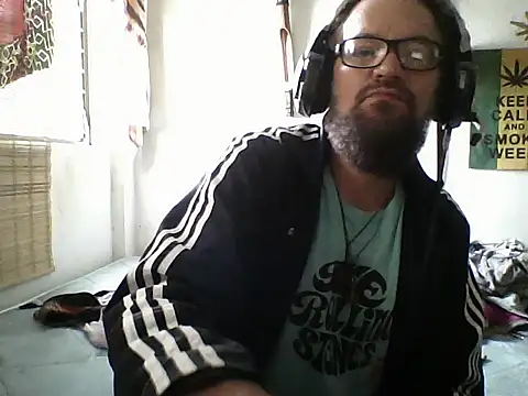 Snapshot of LECHEBALLS chatting on October 19, 6:08 pm LECHEBALLS online show from October 19, 6:08 pm