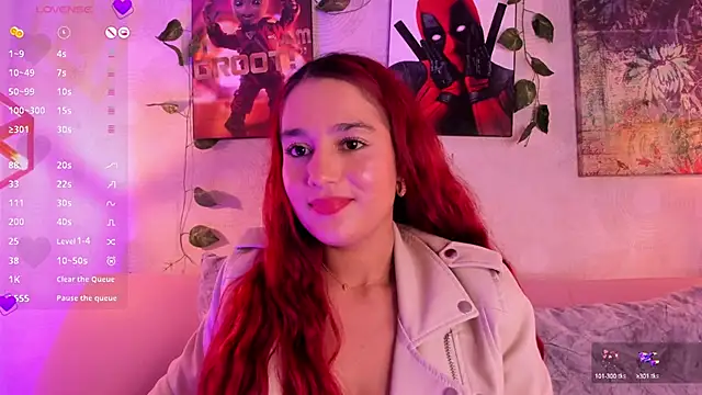 Snapshot of Ari_Baker chatting on January 5, 11:01 pm Ari Baker online show from January 5, 11:01 pm