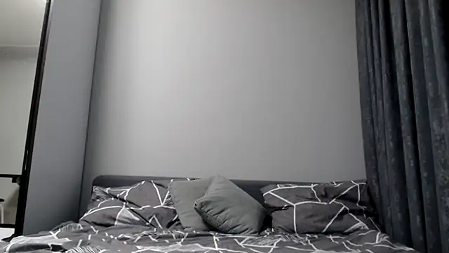 SierraSky  online show from December 5, 9:17 pm