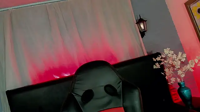 AdharaaMoon online show from December 17, 7:26 pm