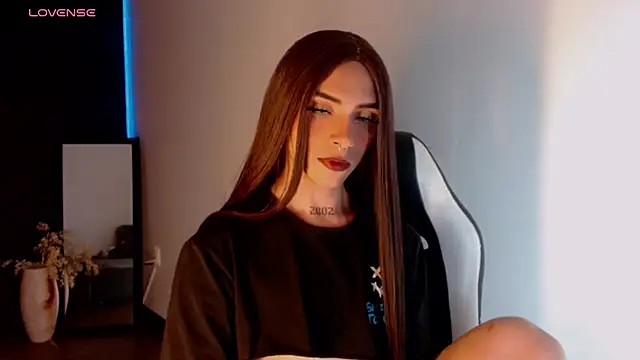 AdharaaMoon online show from December 29, 4:27 am