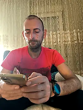 Snapshot of Cirkon1984 chatting on February 13, 2:52 pm Cirkon1984 online show from February 13, 2:52 pm