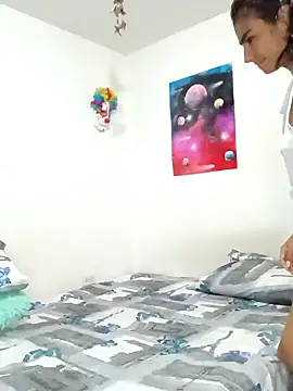 Leslly  online show from January 8, 10:04 am