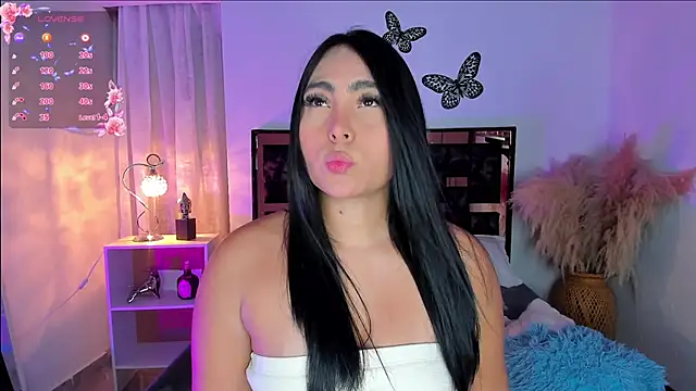 Sarahballiston  online show from March 11, 12:22 am