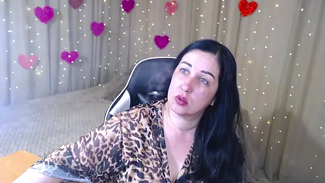 Snapshot of JillStevens chatting on May 12, 4:20 am JillStevens online show from May 12, 4:20 am