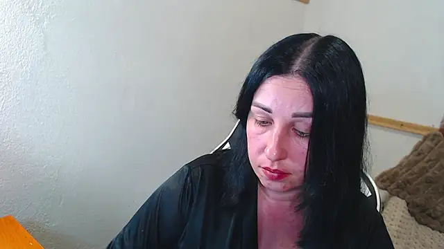 Snapshot of JillStevens chatting on June 1, 8:32 pm JillStevens online show from June 1, 8:32 pm