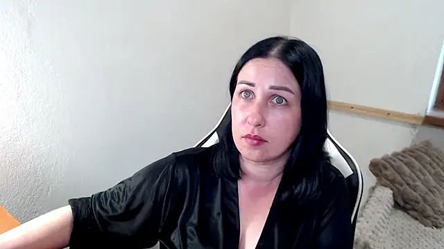 Snapshot of JillStevens chatting on June 2, 2:30 pm JillStevens online show from June 2, 2:30 pm