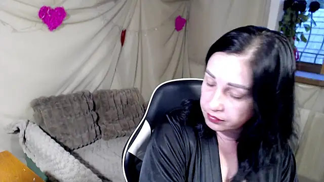 JillStevens online show from July 28, 2:40 am