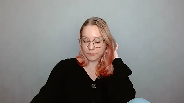 cindi hot online show from December 16, 12:06 pm