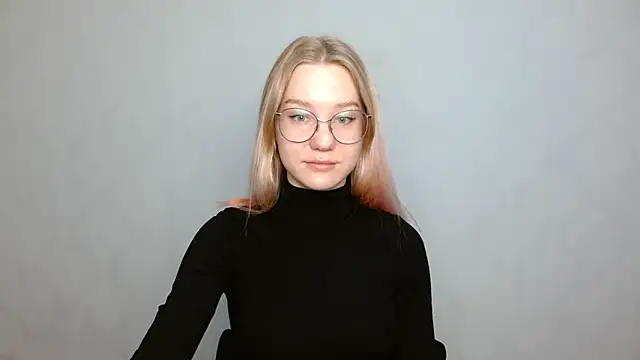 cindi hot online show from January 7, 9:07 am