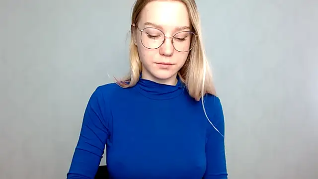 cindi hot online show from February 19, 10:34 am