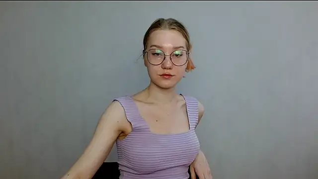 cindi hot online show from March 7, 8:34 am