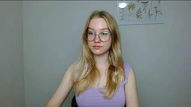 cindi hot online show from September 24, 9:12 am