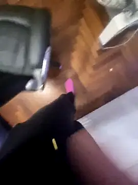 1ninefellababy online show from December 17, 5:08 pm