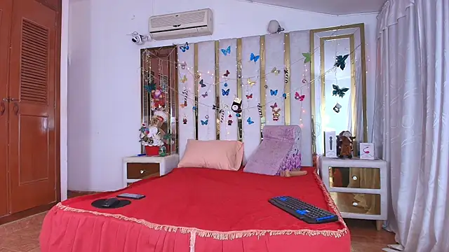 Snapshot of AnyelaGitanaMature chatting on December 14, 3:34 am AnyelaGitanaMature online show from December 14, 3:34 am