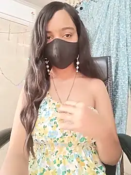 Snapshot of Parinaaz18 chatting on July 10, 1:54 am Parinaaz18 online show from July 10, 1:54 am