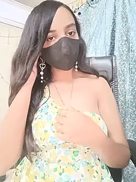 Snapshot of Parinaaz18 chatting on July 20, 11:01 am Parinaaz18 online show from July 20, 11:01 am