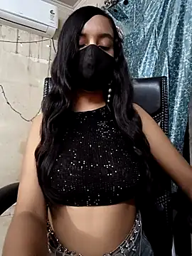 Snapshot of Parinaaz18 chatting on July 22, 2:03 am Parinaaz18 online show from July 22, 2:03 am