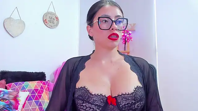 EmillySanders online show from January 13, 9:20 pm