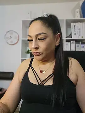 Gina Myers online show from June 18, 3:40 am
