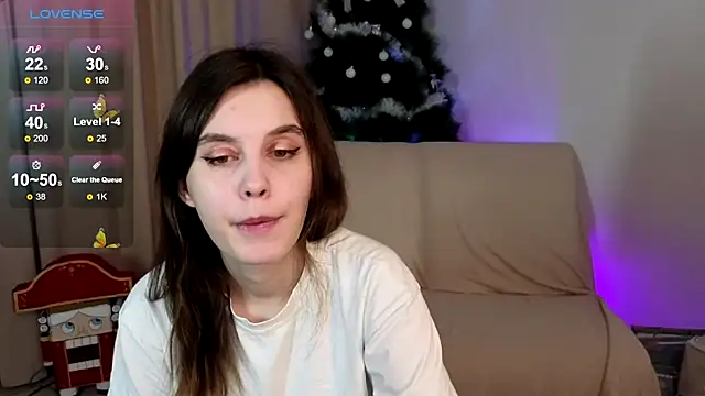 Snapshot of SusieMorris chatting on December 28, 8:16 am SusieMorris online show from December 28, 8:16 am