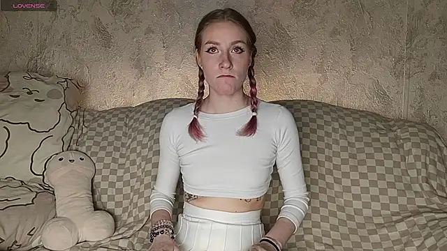 Snapshot of Lillian_Lahot chatting on March 20, 2:11 pm Lillian Lahot online show from March 20, 2:11 pm