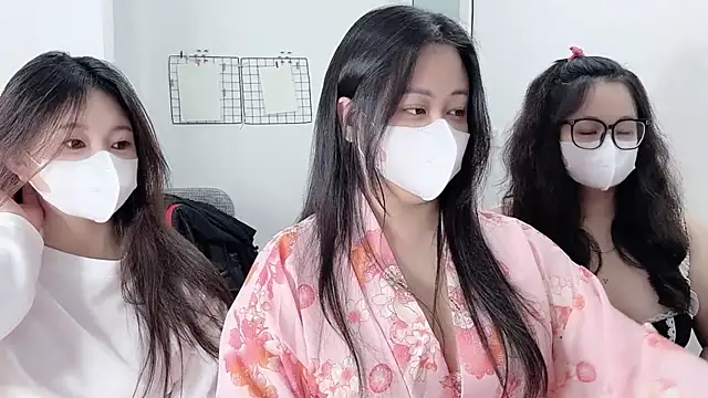 Snapshot of Bamboo_Swetie chatting on January 6, 2:21 pm Bamboo Swetie online show from January 6, 2:21 pm