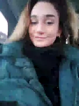 Snapshot of RiskyViolet chatting on December 20, 2:19 am RiskyViolet online show from December 20, 2:19 am