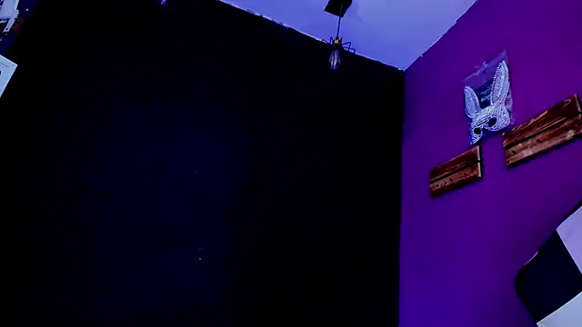 Alexa Slave online show from May 28, 4:15 pm